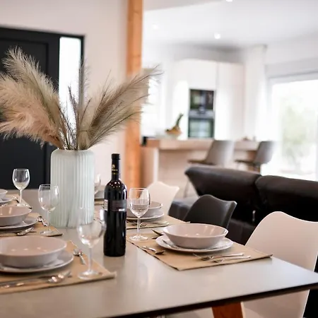 Wonderful House Bruno With Heated Pool