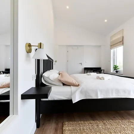 Wonderful House Bruno With Heated Pool Villa