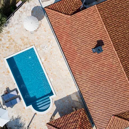 Wonderful House Bruno With Heated Pool Zadar