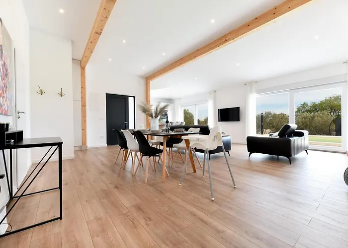 Wonderful House Bruno With Pool Zara