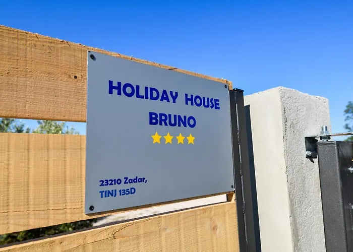 Villa Wonderful House Bruno With Pool