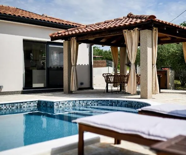 Villa Wonderful House Bruno With Pool Zara