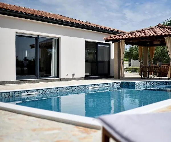 Villa Wonderful House Bruno With Pool Zara